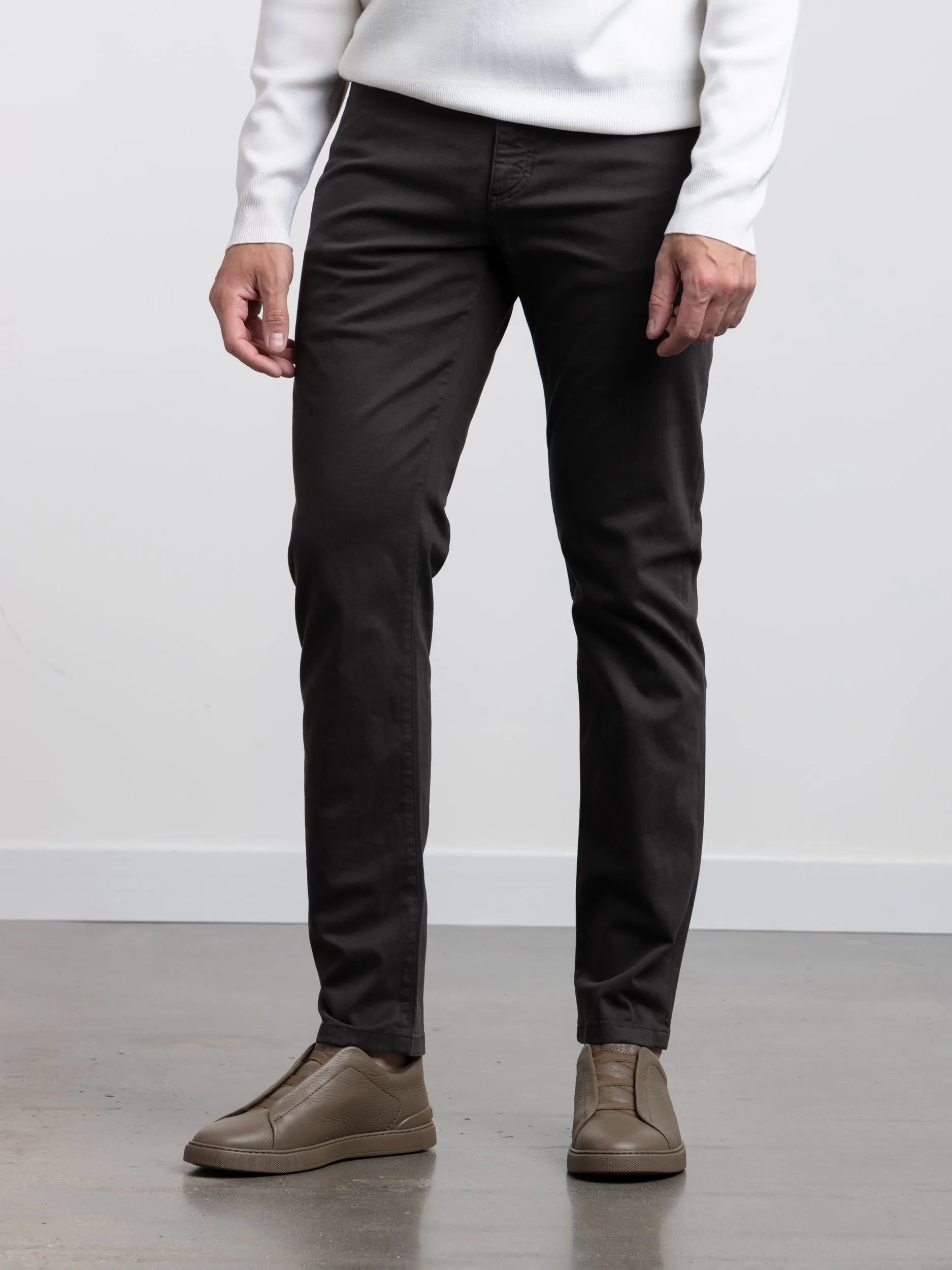 Dark Brown Stretch Roccia Jeans