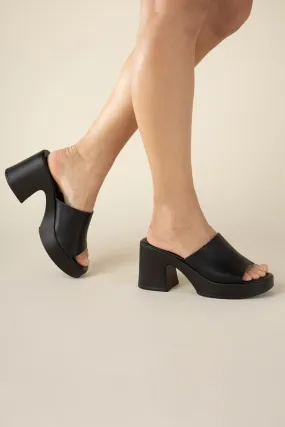 Heels - "Fortune Dynamic" Block Mules