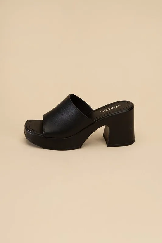 Heels - "Fortune Dynamic" Block Mules