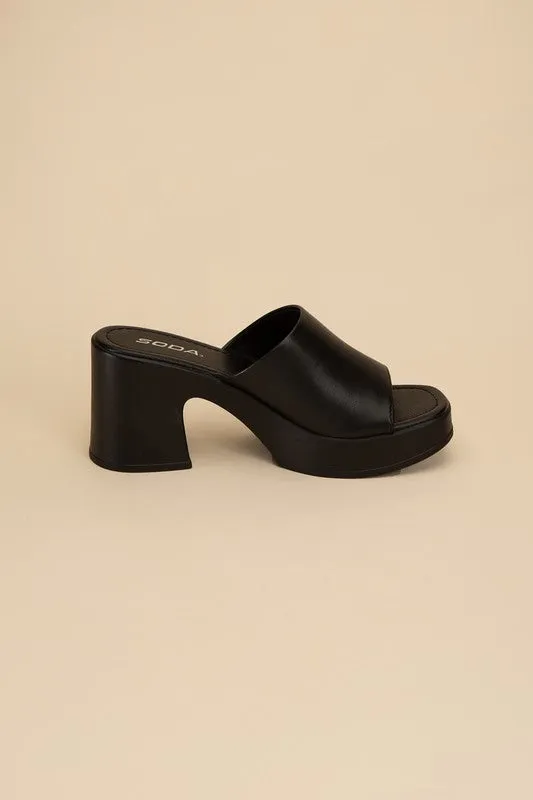 Heels - "Fortune Dynamic" Block Mules