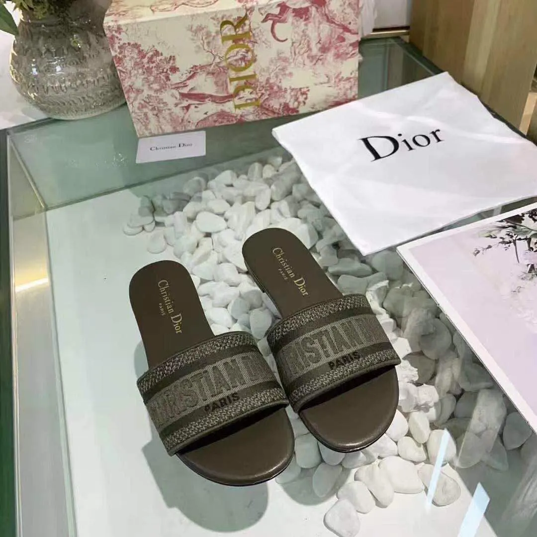 Luxury Slides - DOR - 6253