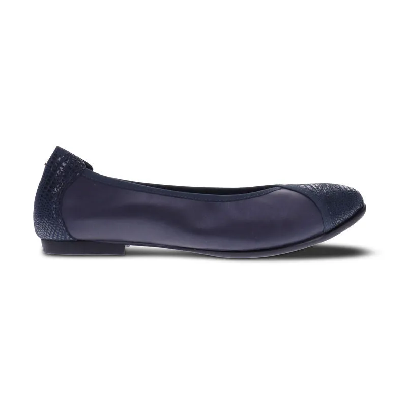 Nairobi Navy Lizard -  Revere Comfort Shoes at Brandys Shoes