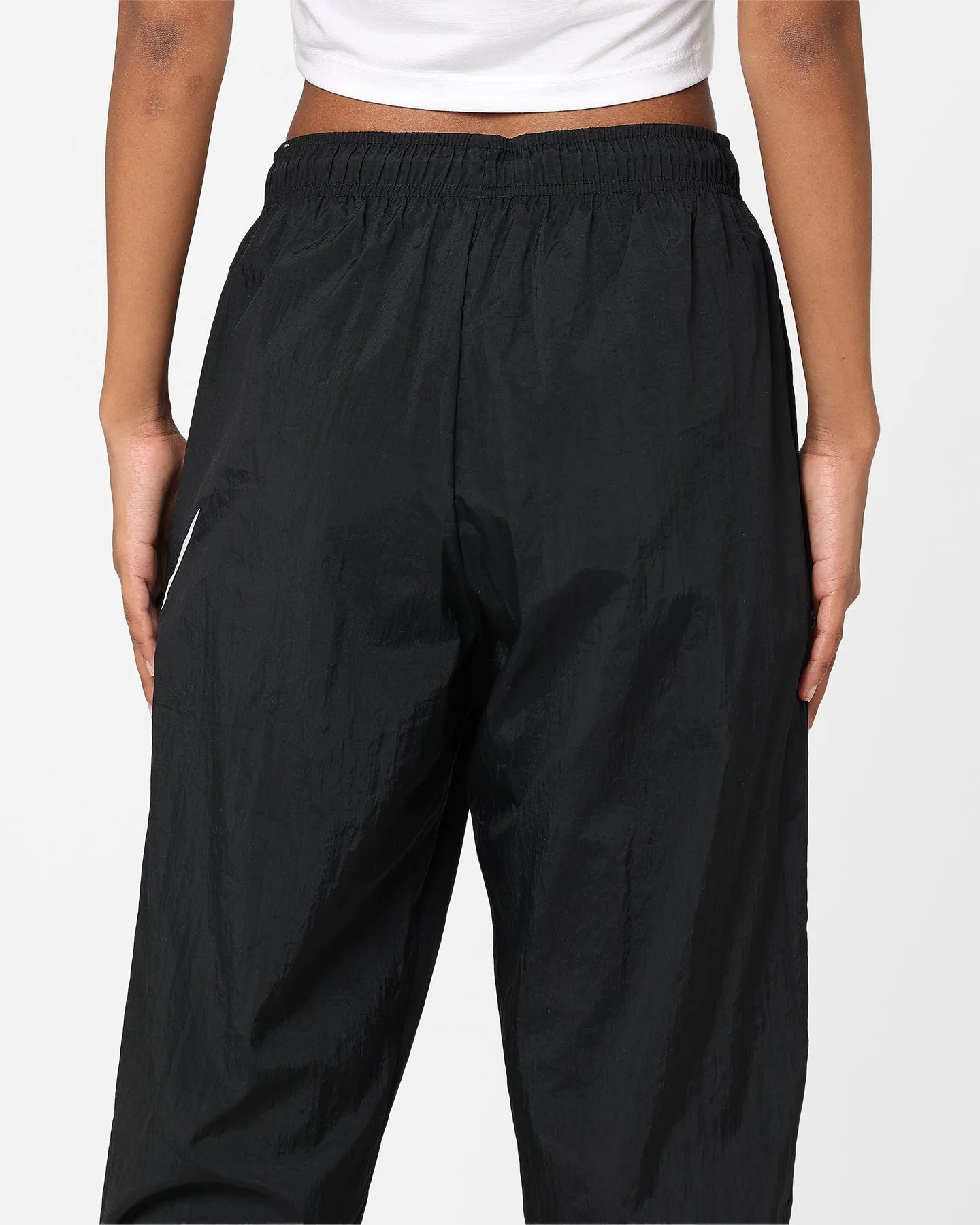 Nike Women's Sportswear Essential Mid-Rise Pants Black/White