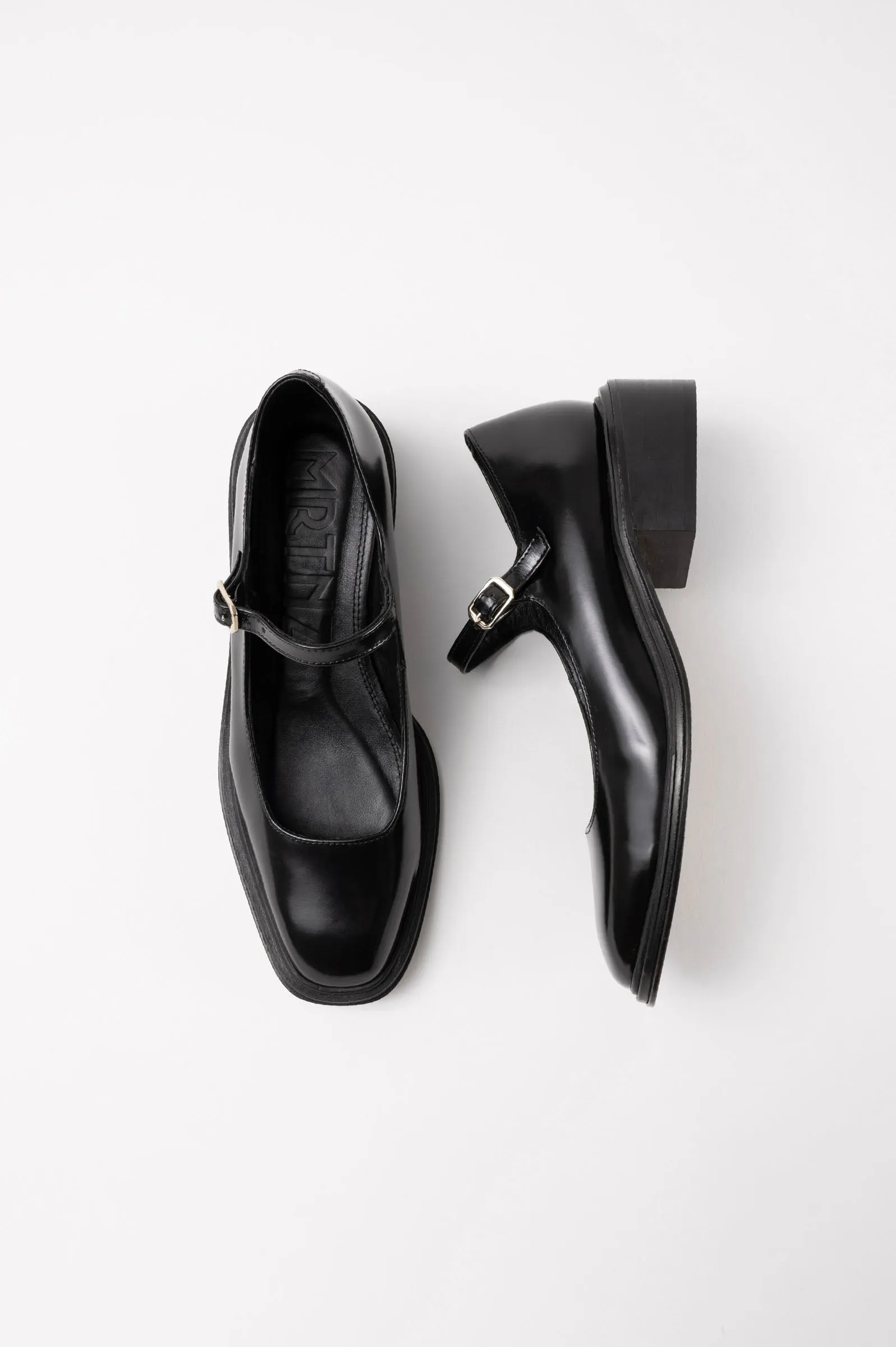 PENELOPE - Black Polished Leather Babies