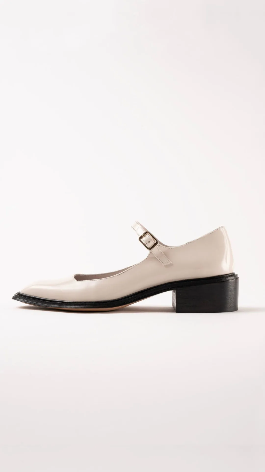 PENELOPE - White Polished Leather Babies