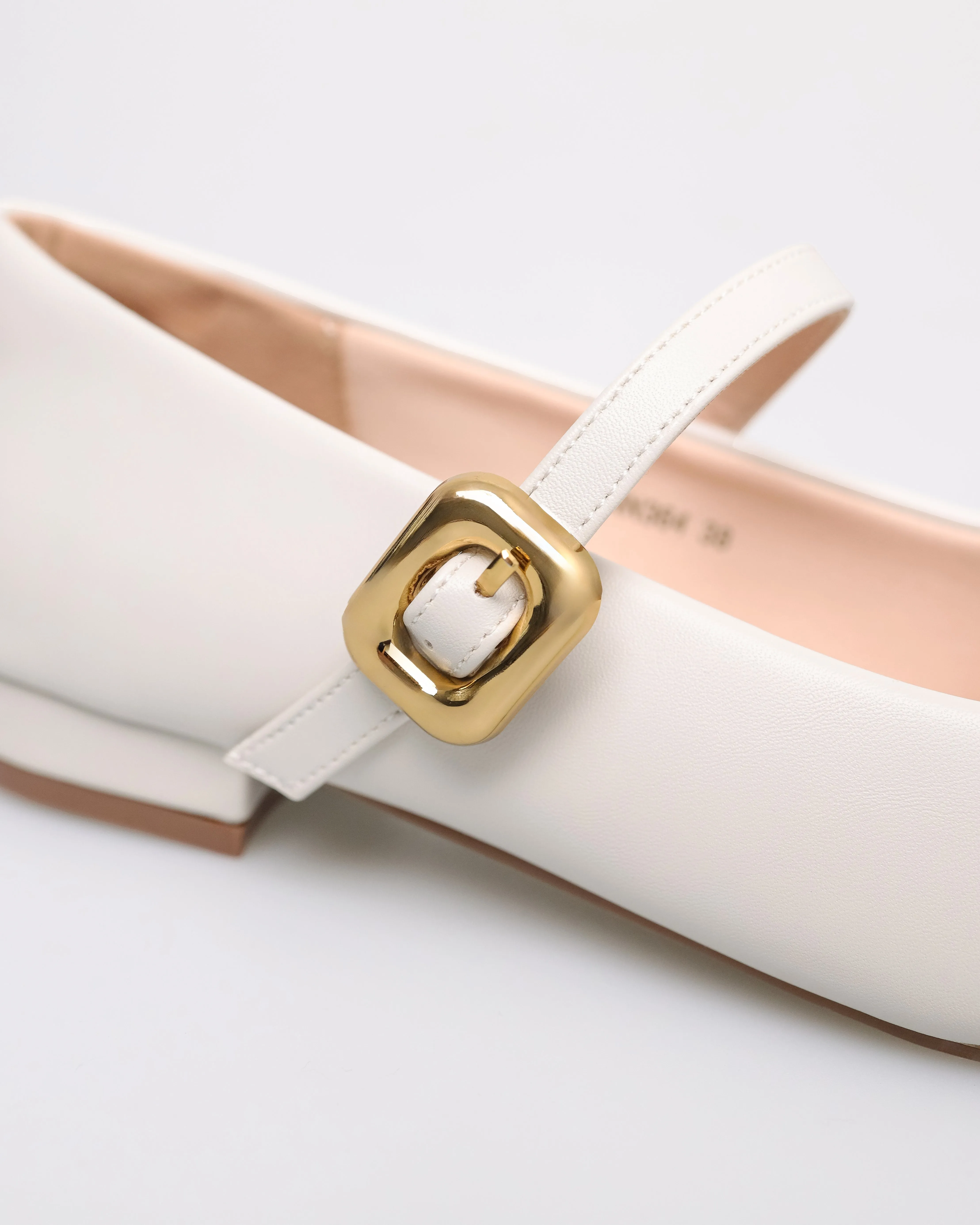 Tomaz NN364 Ladies Buckle Flats (Cream)